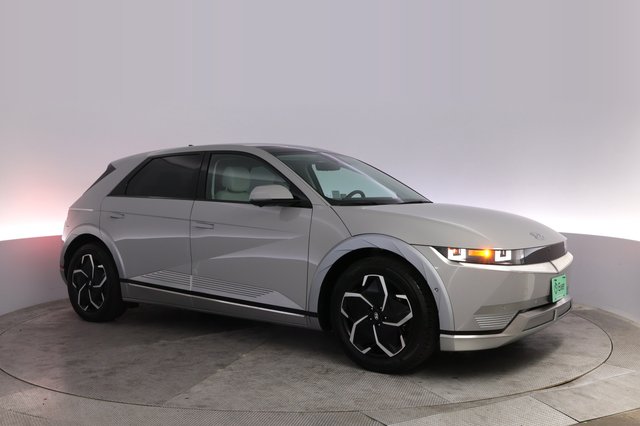 2024 Hyundai IONIQ 5 — photo 11 of 21