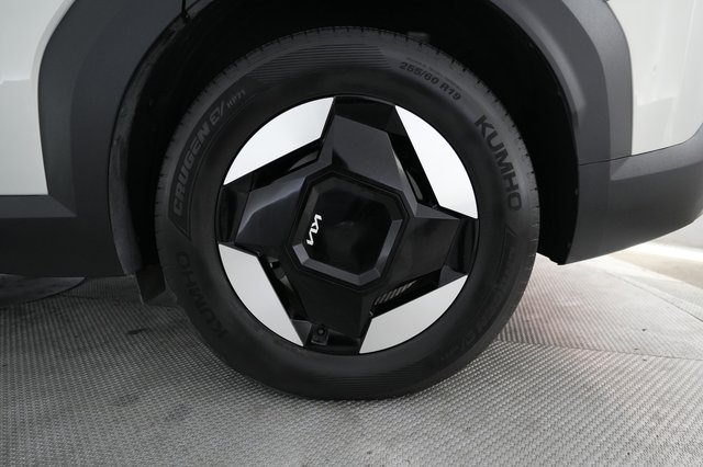 2024 Kia EV9 — photo 7 of 25