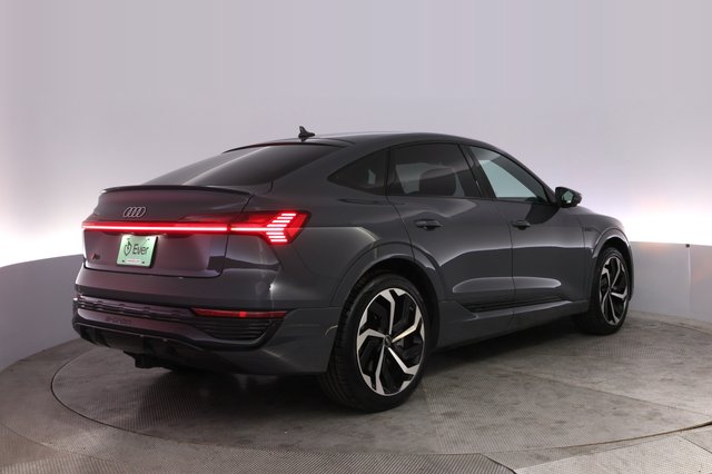 2024 Audi Q8 e-tron — photo 2 of 23