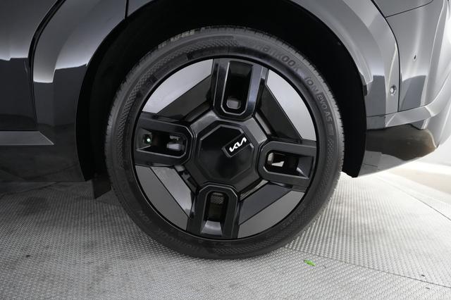 2024 Kia EV9 — photo 7 of 23