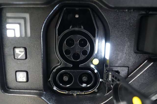 2024 Kia EV9 — photo 8 of 23
