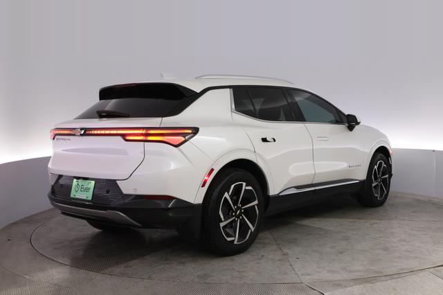 2024 Chevrolet Equinox EV — photo 2 of 24