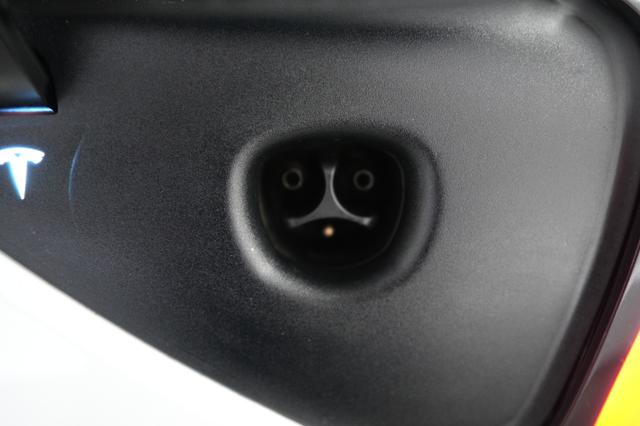 2021 Tesla Model Y — photo 8 of 24