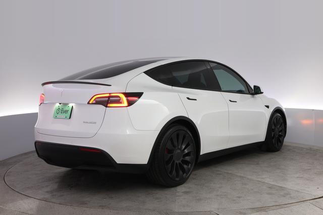 2021 Tesla Model Y — photo 2 of 24