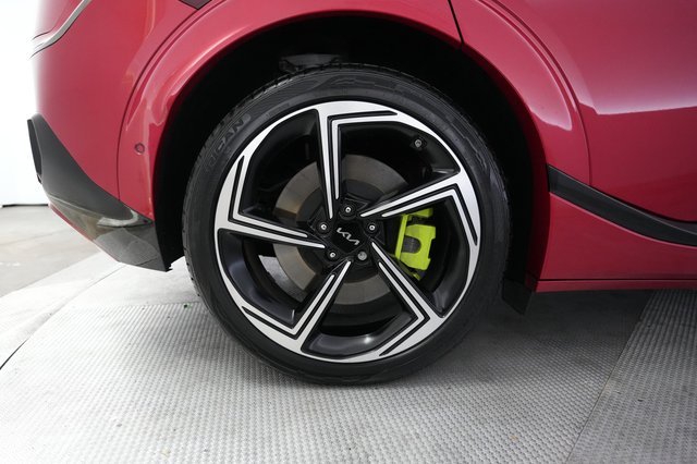 2023 Kia EV6 — photo 17 of 25