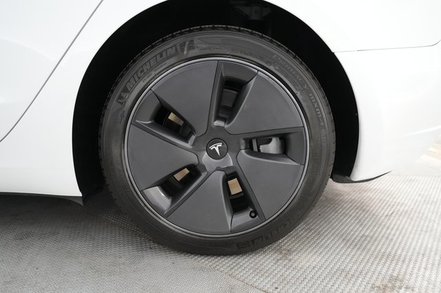 2023 Tesla Model 3 — photo 7 of 23