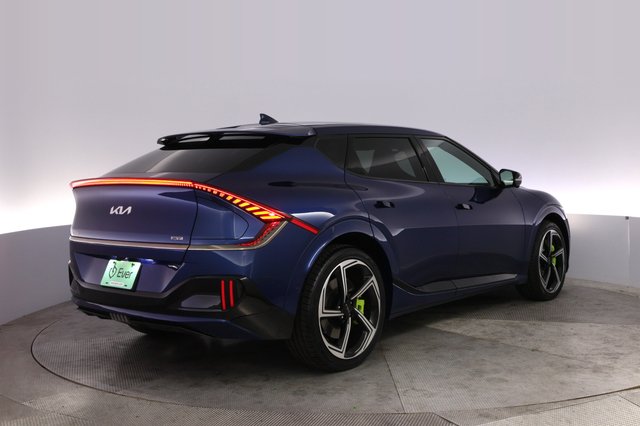 2024 Kia EV6 — photo 2 of 27