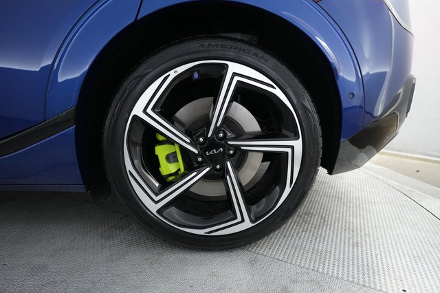 2024 Kia EV6 — photo 7 of 27