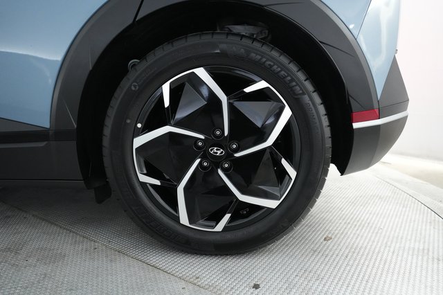 2024 Hyundai IONIQ 5 — photo 7 of 21