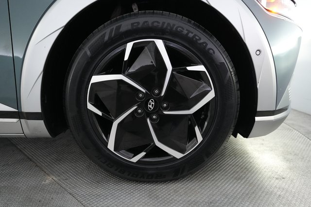2024 Hyundai IONIQ 5 — photo 16 of 26