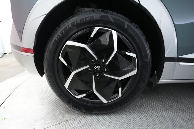 2024 Hyundai IONIQ 5 — photo 17 of 26