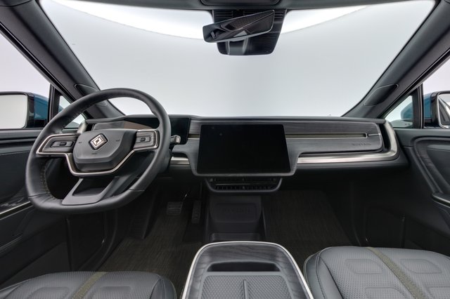 2025 Rivian R1T — photo 20 of 22