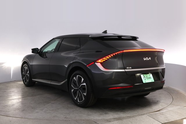 2024 Kia EV6 — photo 13 of 23