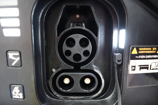 2024 Kia EV6 — photo 8 of 23