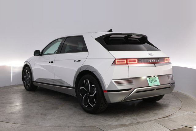 2024 Hyundai IONIQ 5 — photo 13 of 20