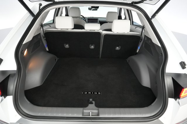 2024 Hyundai IONIQ 5 — photo 6 of 20