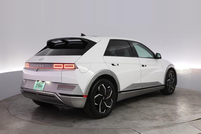 2024 Hyundai IONIQ 5 — photo 2 of 20