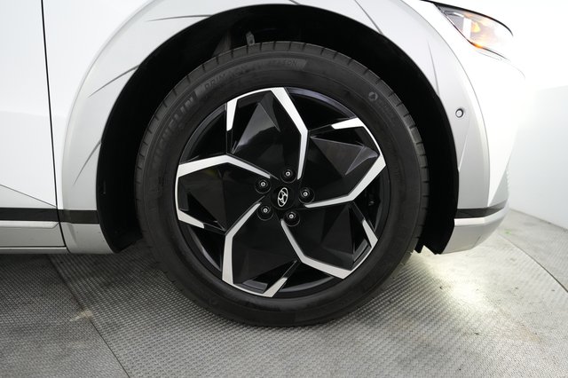 2024 Hyundai IONIQ 5 — photo 16 of 20