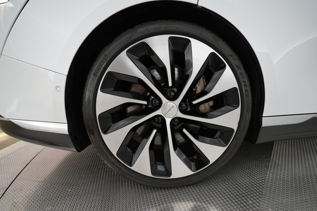 2022 Lucid Air — photo 7 of 27