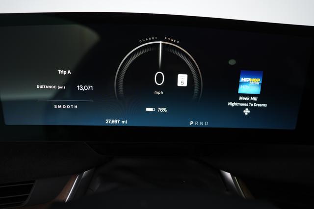 2022 Lucid Air — photo 5 of 27