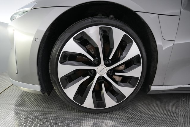 2023 Lucid Air — photo 16 of 24