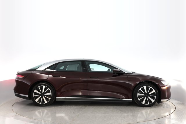 2024 Lucid Air — photo 10 of 22