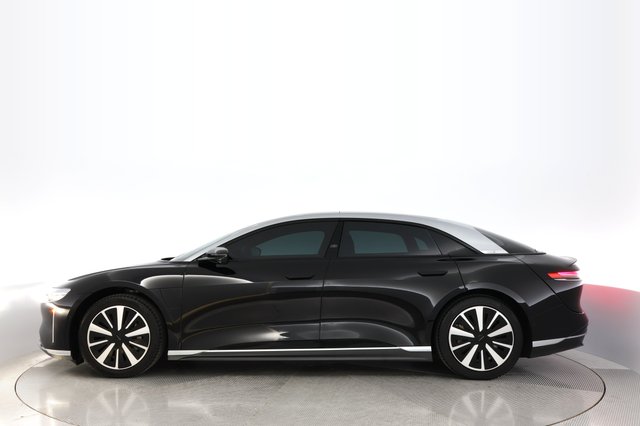 2023 Lucid Air — photo 12 of 22
