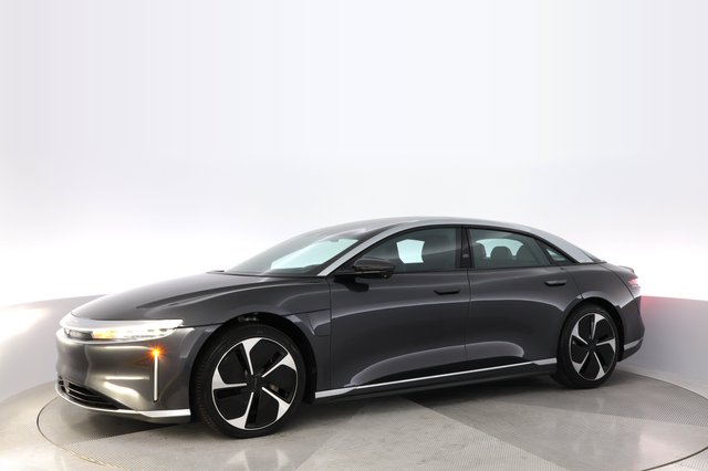 2023 Lucid Air — photo 14 of 24