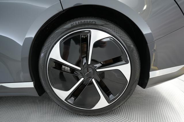 2023 Lucid Air — photo 7 of 24