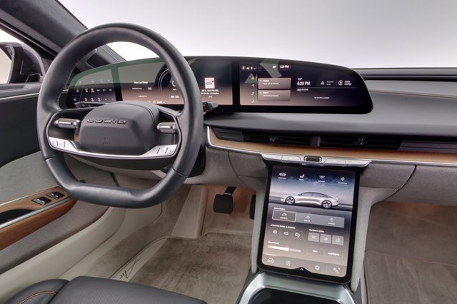 2023 Lucid Air — photo 20 of 24