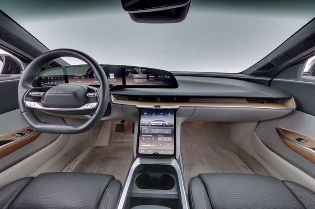 2023 Lucid Air — photo 21 of 24
