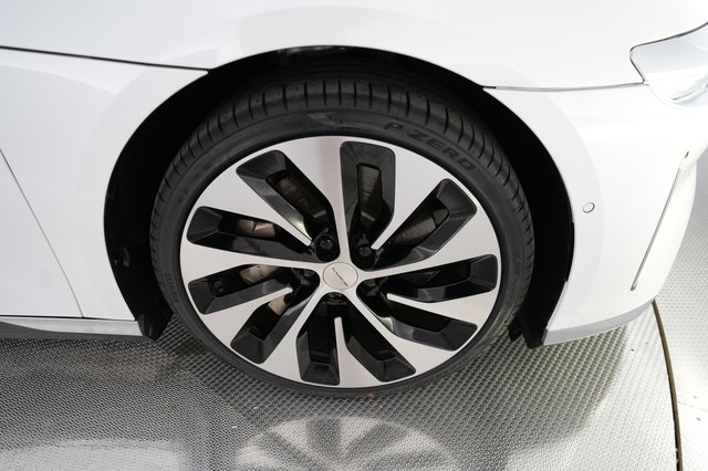 2024 Lucid Air — photo 13 of 20
