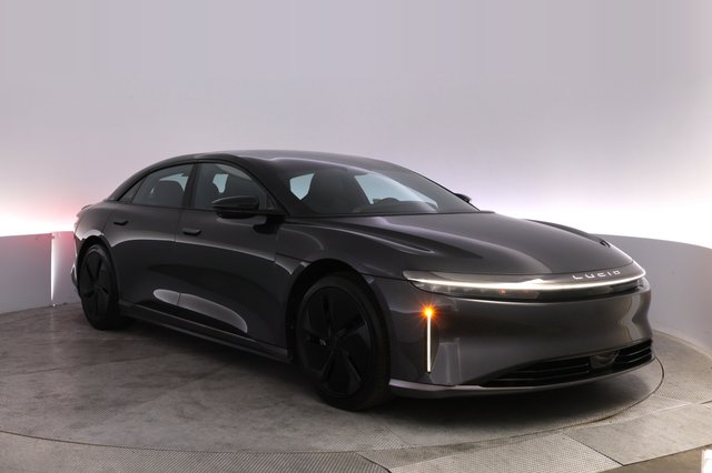2024 Lucid Air — photo 10 of 23