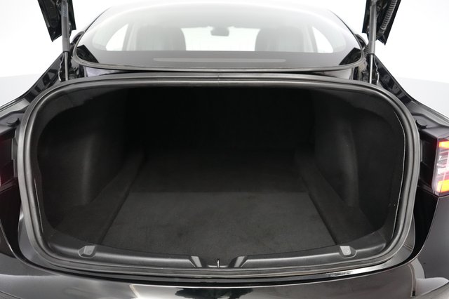 2019 Tesla Model 3 — photo 6 of 23
