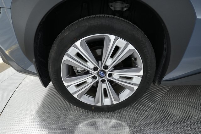 2023 Subaru Solterra — photo 7 of 19