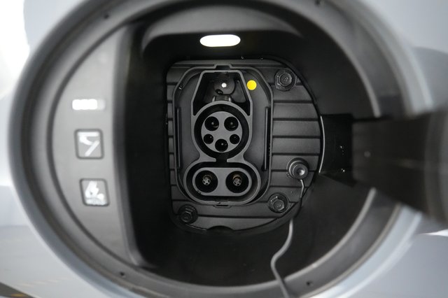2024 Hyundai IONIQ 6 — photo 8 of 21