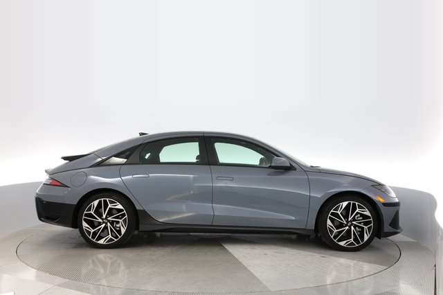 2024 Hyundai IONIQ 6 — photo 10 of 21