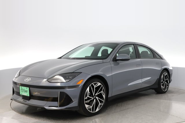 2024 Hyundai IONIQ 6 — VIN KMHM34AA1RA055065