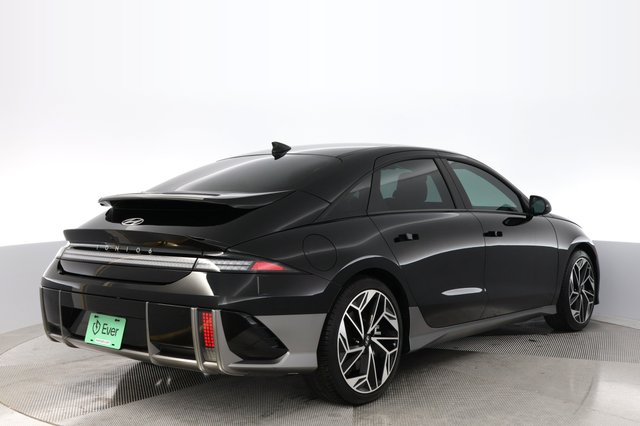 2025 Hyundai IONIQ 6 — photo 2 of 21