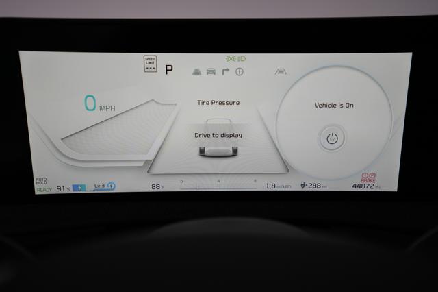 2023 Kia EV6 — photo 5 of 19