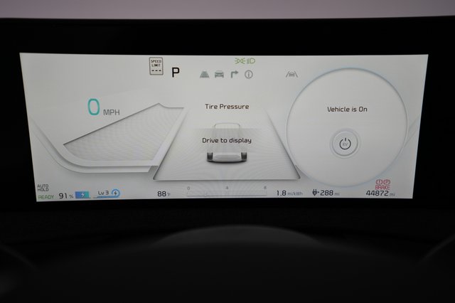 2023 Kia EV6 — photo 5 of 19