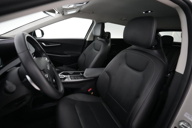 2023 Kia EV6 — photo 3 of 19