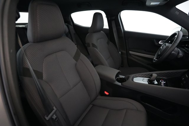 2024 Polestar 2 — photo 18 of 24