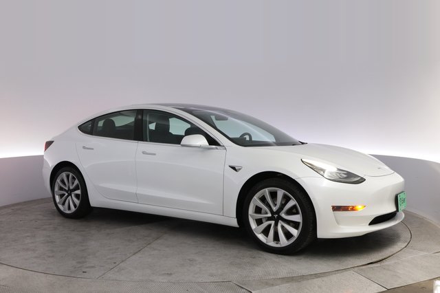 2020 Tesla Model 3 — photo 11 of 22