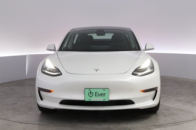 2020 Tesla Model 3 — photo 9 of 22