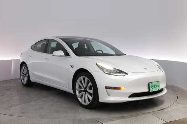 2020 Tesla Model 3 — photo 10 of 22