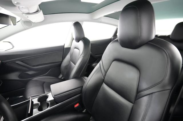 2020 Tesla Model 3 — photo 3 of 22