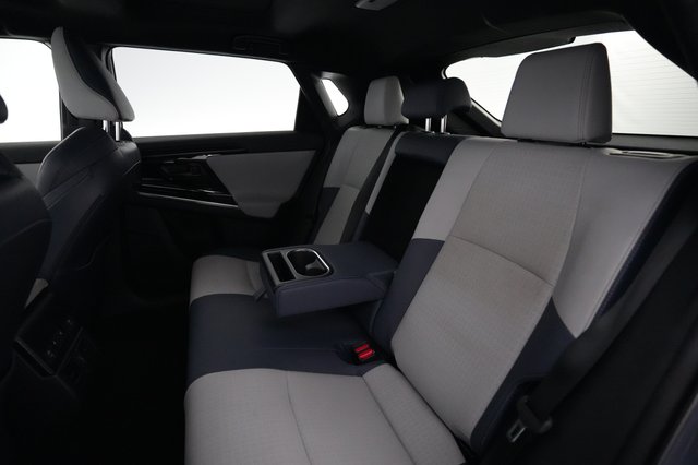 2023 Subaru Solterra — photo 17 of 18