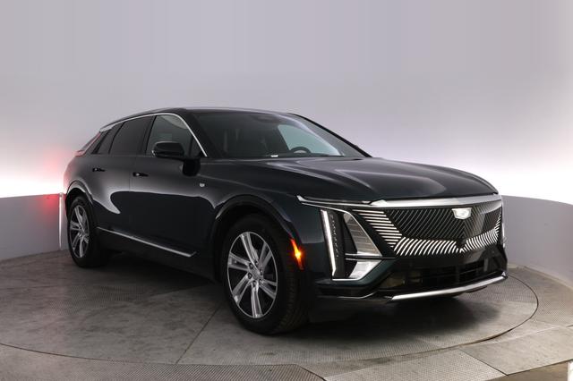 2024 Cadillac Lyriq — photo 10 of 23