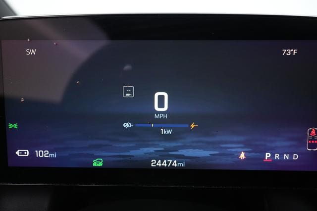 2024 Chevrolet Equinox EV — photo 5 of 27